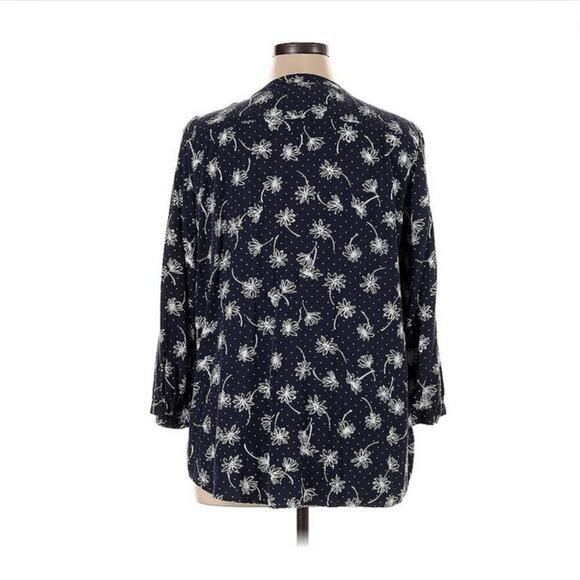 Talbots Long Sleeve Blouse Rayon Navy Cottagecore Collarless Button Down Sz XL - Picture 3 of 10